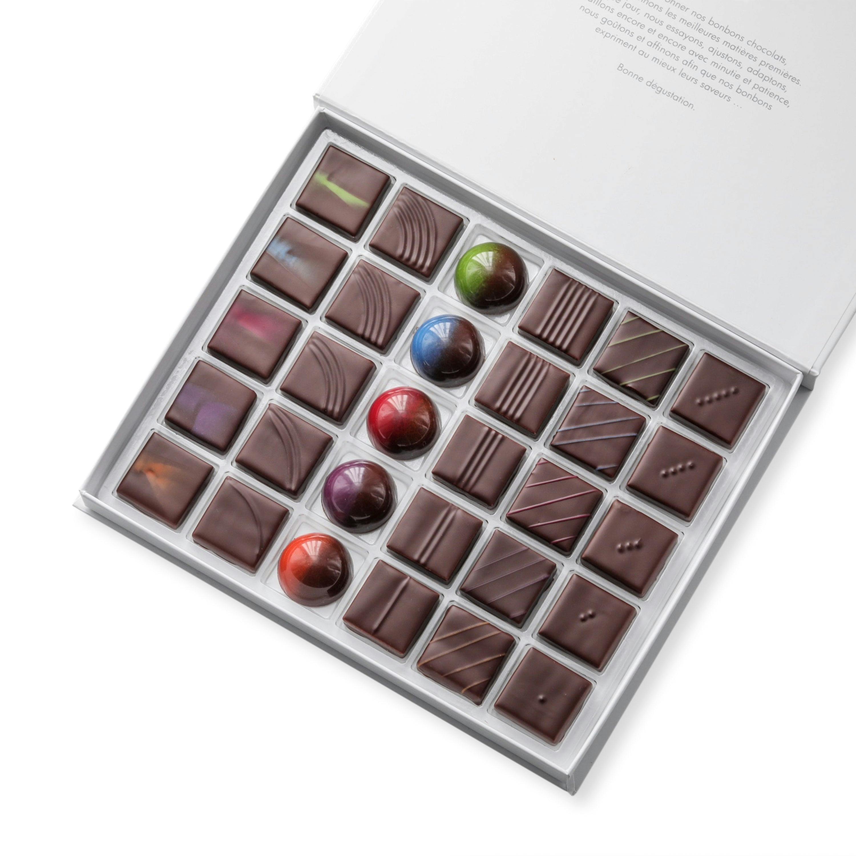 Coffret signature disponible en coffrets de 30/60 chocolats - Vincent Vallée chocolatier champion du monde